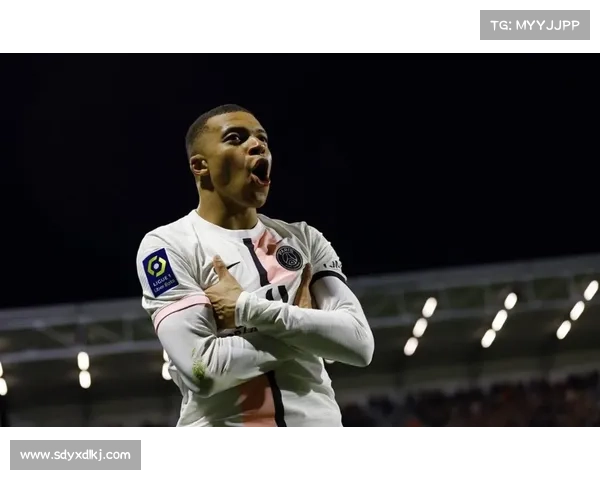 巴黎圣日耳曼未来动向分析:姆巴佩是否会继续留在球队 巴黎圣日耳曼未来动向分析:姆巴佩是否会继续留在球队